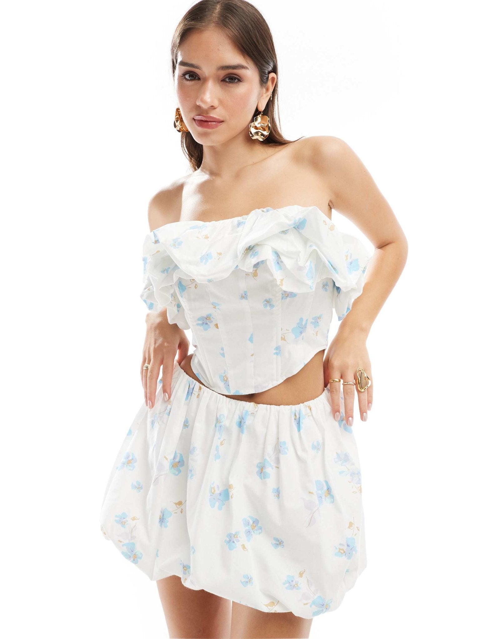 ASOS DESIGN off shoulder puff detail bandeau co - ord in blue and white floral - ASOS Sample Sale EU Store