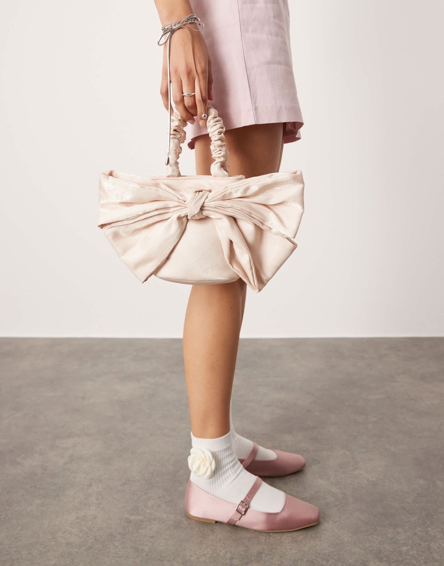 ASOS DESIGN oversized bow bag in pink - ASOS Sample Sale EU Store