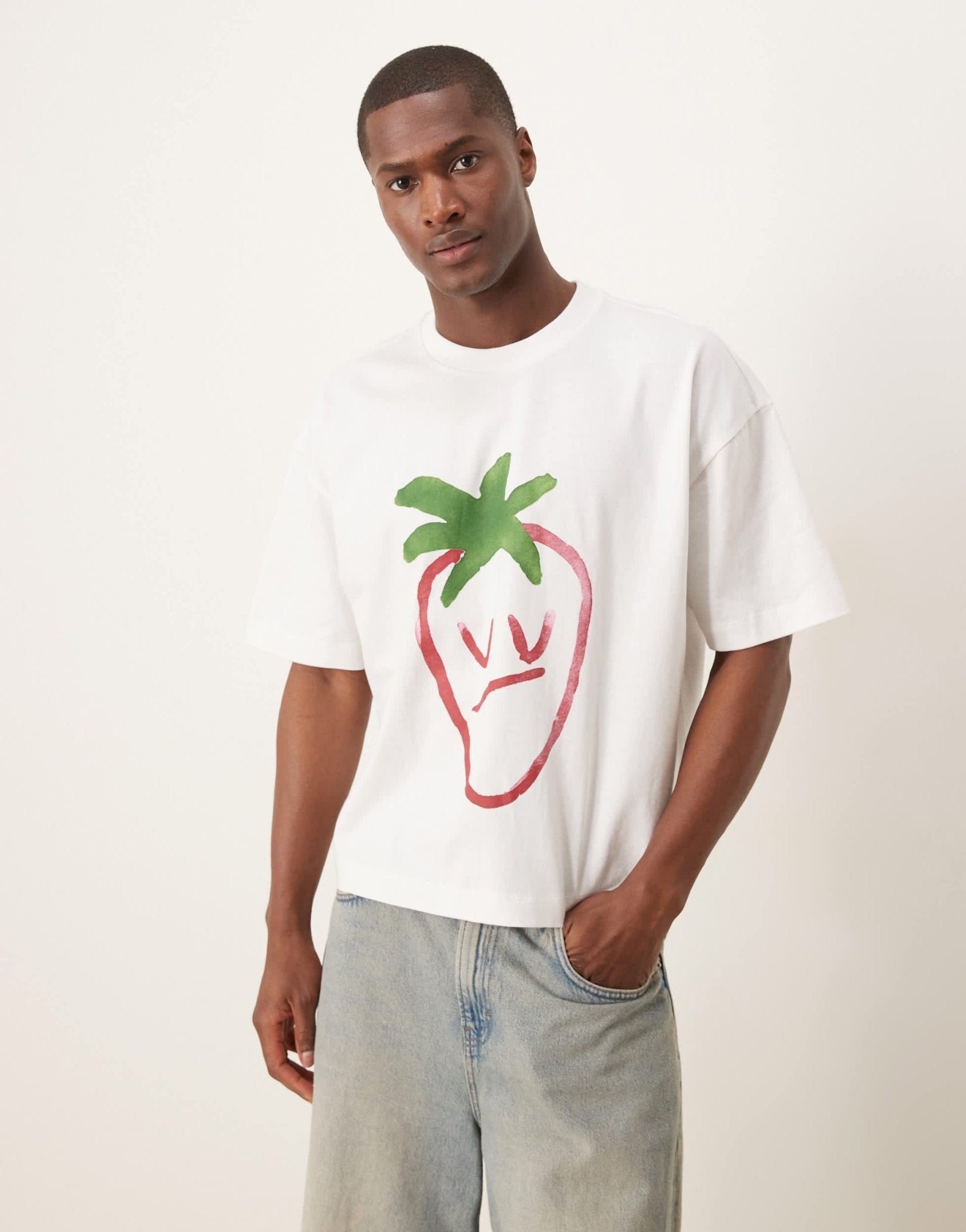 ASOS DESIGN oversized boxy heavyweight 240gsm t-shirt with strawberry print in white - ASOS Sample Sale EU Store