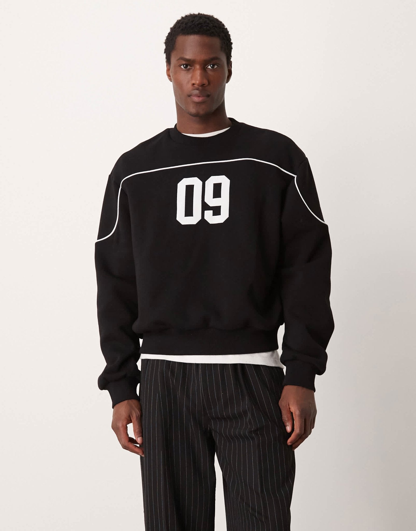 ASOS DESIGN oversized boxy sweatshirt with number pint - ASOS Sample Sale EU Store