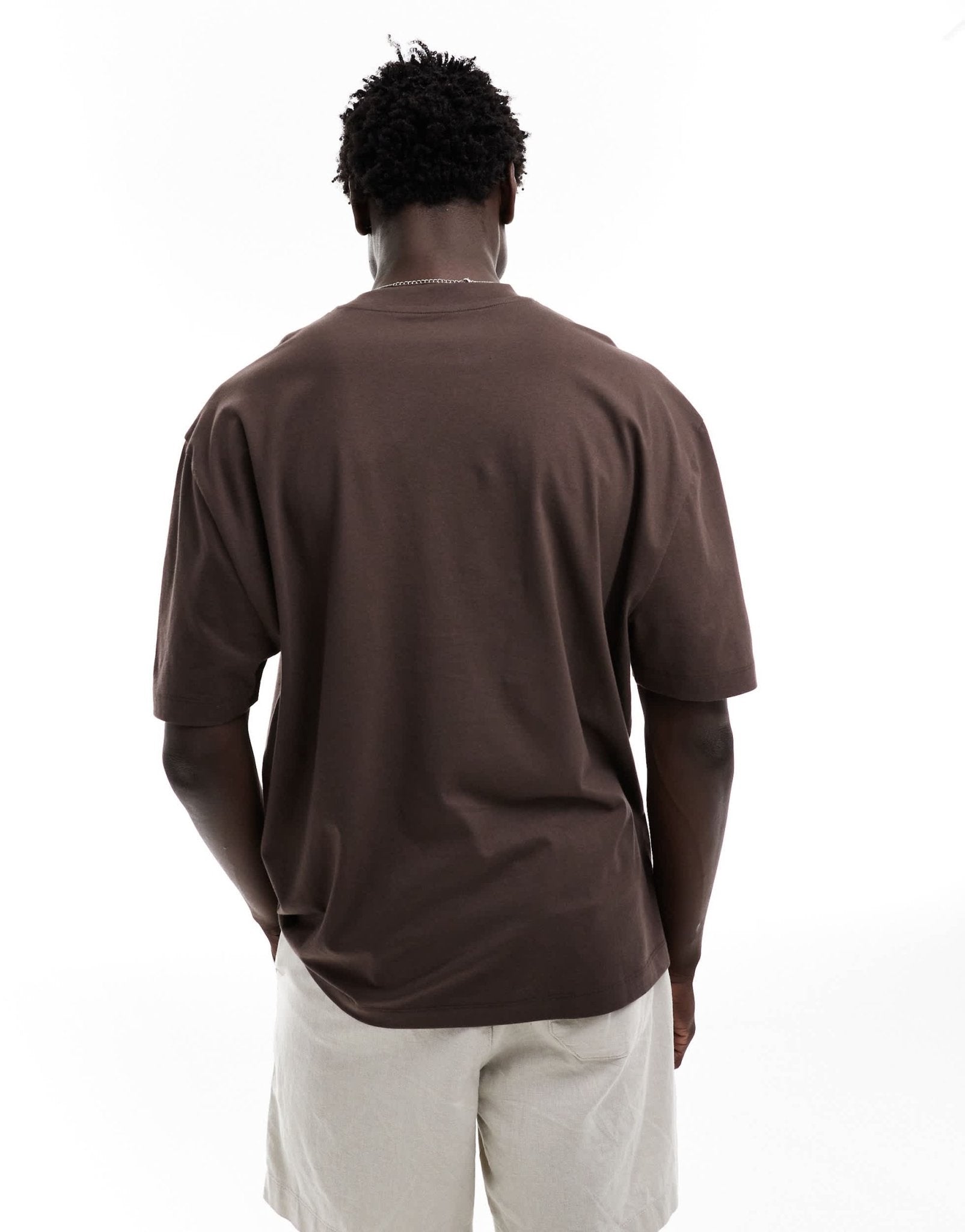 ASOS DESIGN oversized t-shirt in brown with emblem chest print - ASOS Sample Sale EU Store