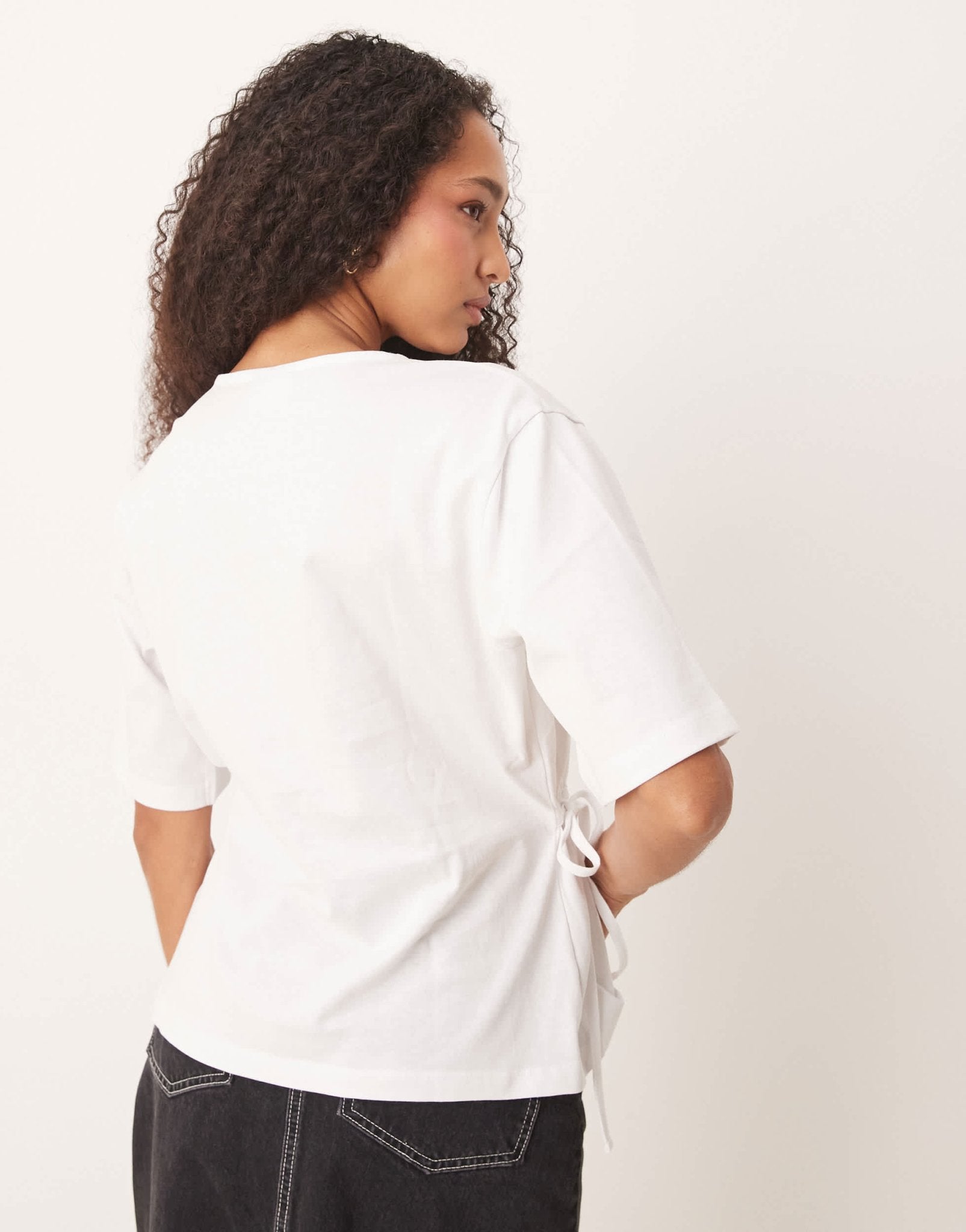 ASOS DESIGN oversized t shirt with tie detail in white - ASOS Sample Sale EU Store