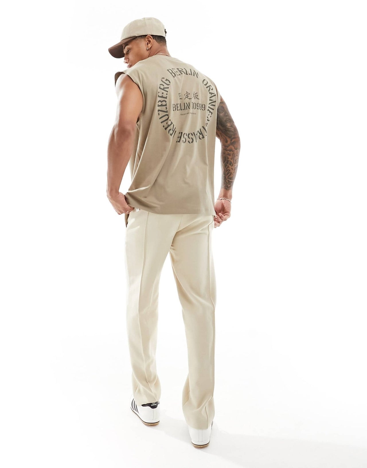 ASOS DESIGN oversized vest in dark beige with back city print - ASOS Sample Sale EU Store