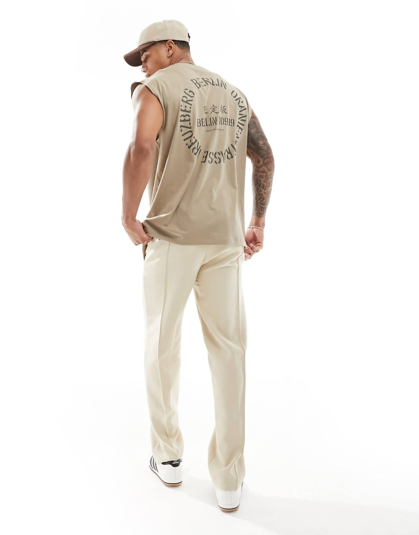 ASOS DESIGN oversized vest in dark beige with back city print - ASOS Sample Sale EU Store