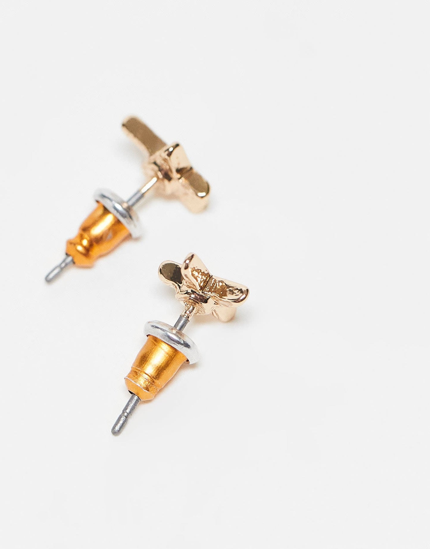 ASOS DESIGN pack of 3 stud earrings with faux pearl and black enamel star design in gold tone - ASOS Sample Sale EU Store