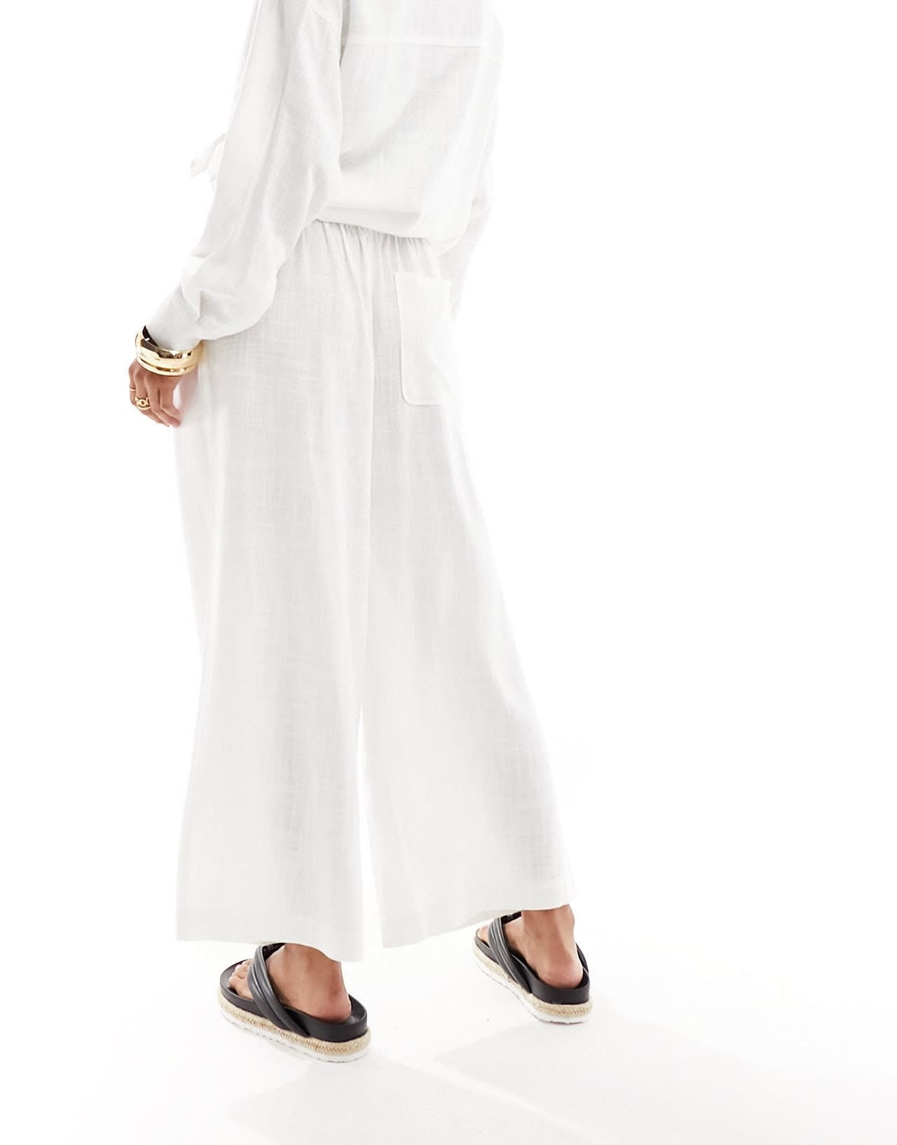 ASOS DESIGN Petite pull on culotte with linen in white - ASOS Sample Sale EU Store