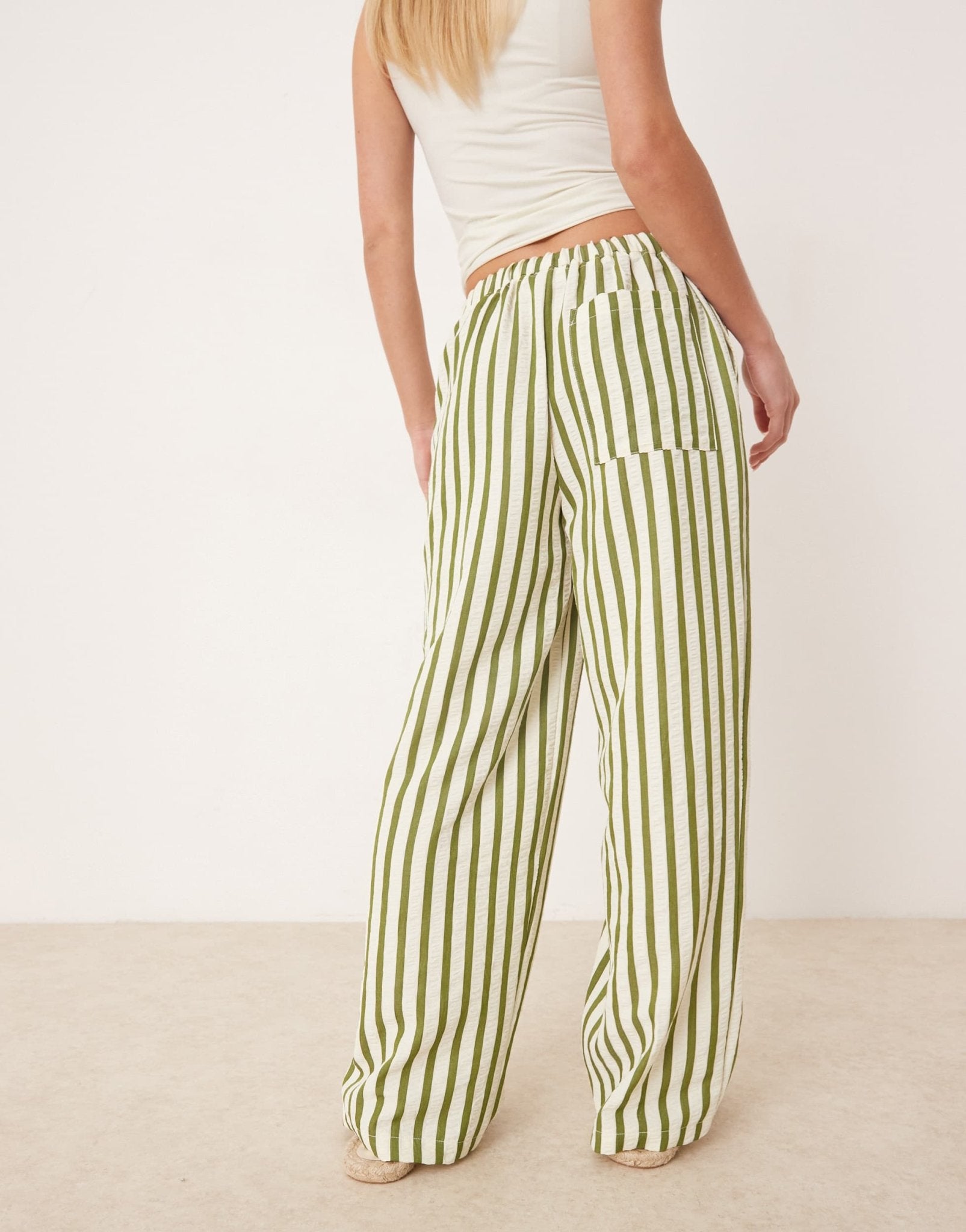 ASOS DESIGN Petite straight leg seersucker trousers in khaki stripe - ASOS Sample Sale EU Store