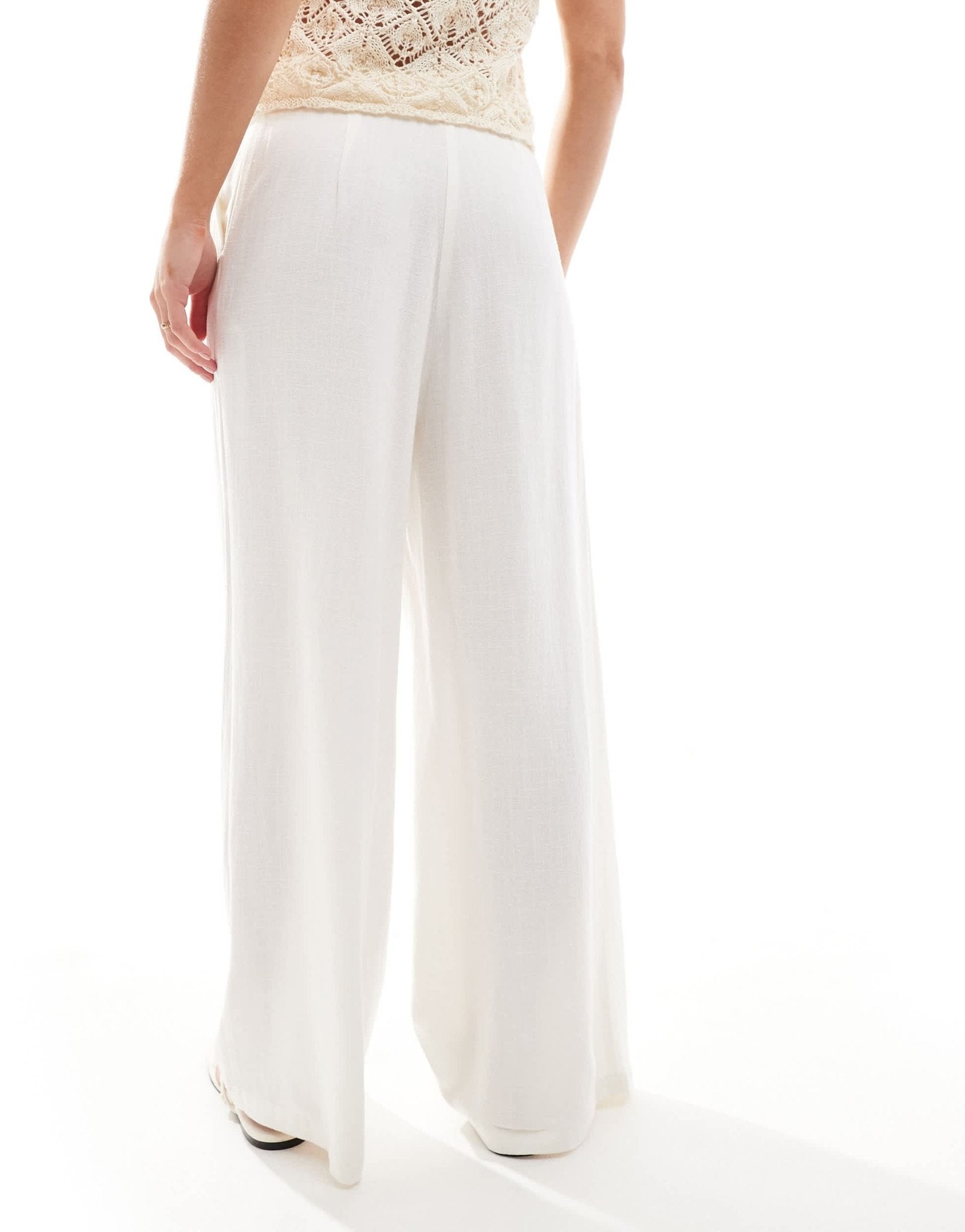 ASOS DESIGN Petite tailored high waist seam detail wide leg linen trousers in white - ASOS Sample Sale EU Store