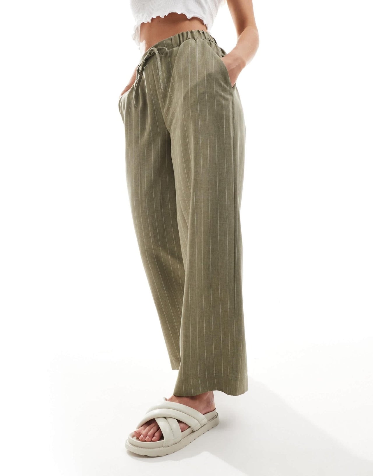 ASOS DESIGN Petite tailored pull on trousers in olive stripe - ASOS Sample Sale EU Store
