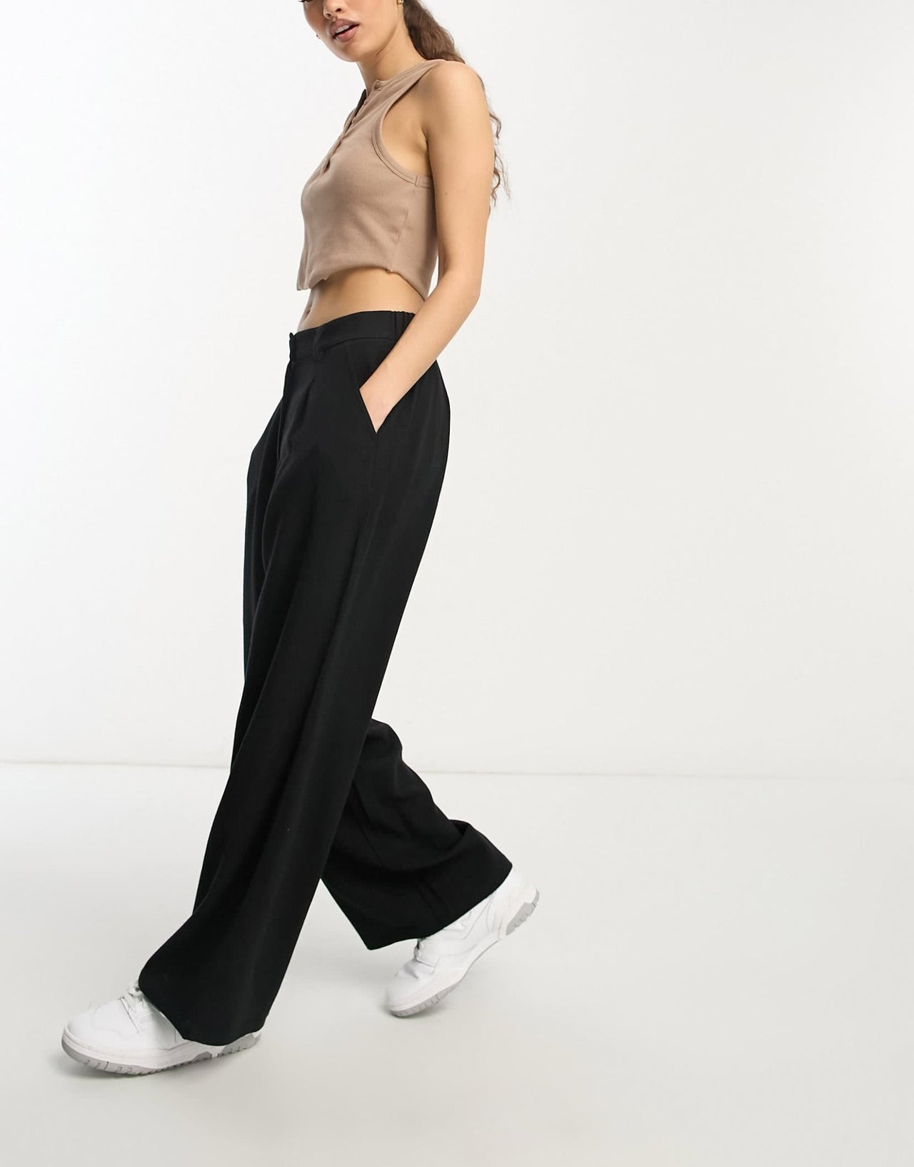 ASOS DESIGN Petite wide leg dad trousers with linen in black - ASOS Sample Sale EU Store