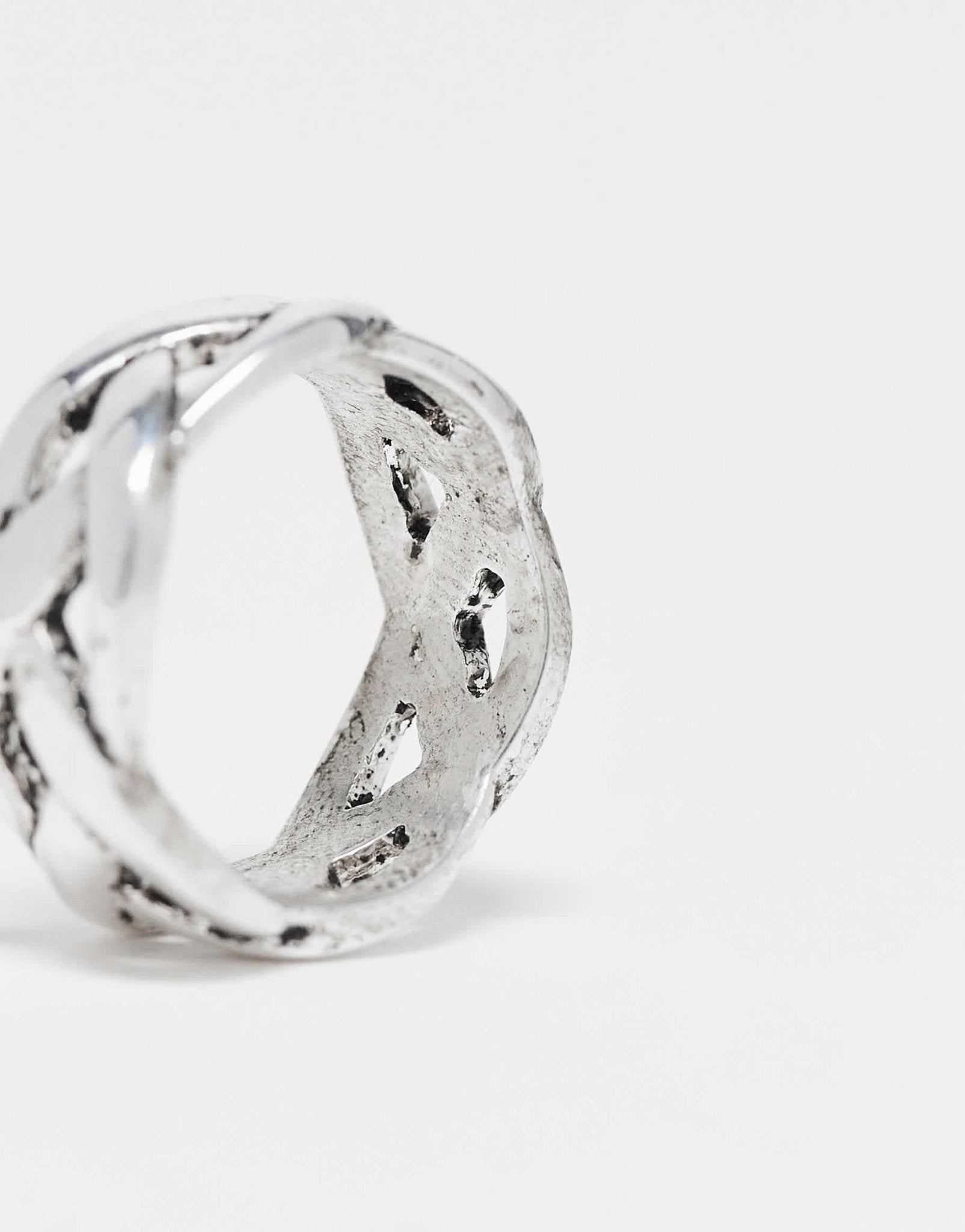 ASOS DESIGN plaited rope ring in burnished silver - ASOS Sample Sale EU Store