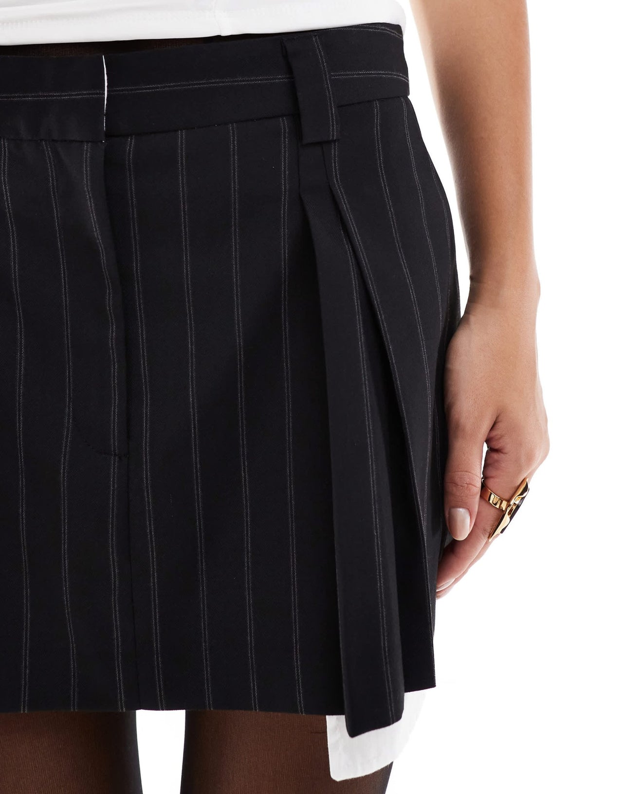 ASOS DESIGN pleat front exposed tailored mini skirt in tonal stripe - ASOS Sample Sale EU Store