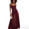 ASOS DESIGN maxi abito plissettato con dettaglio a coppa e vita bassa in berry