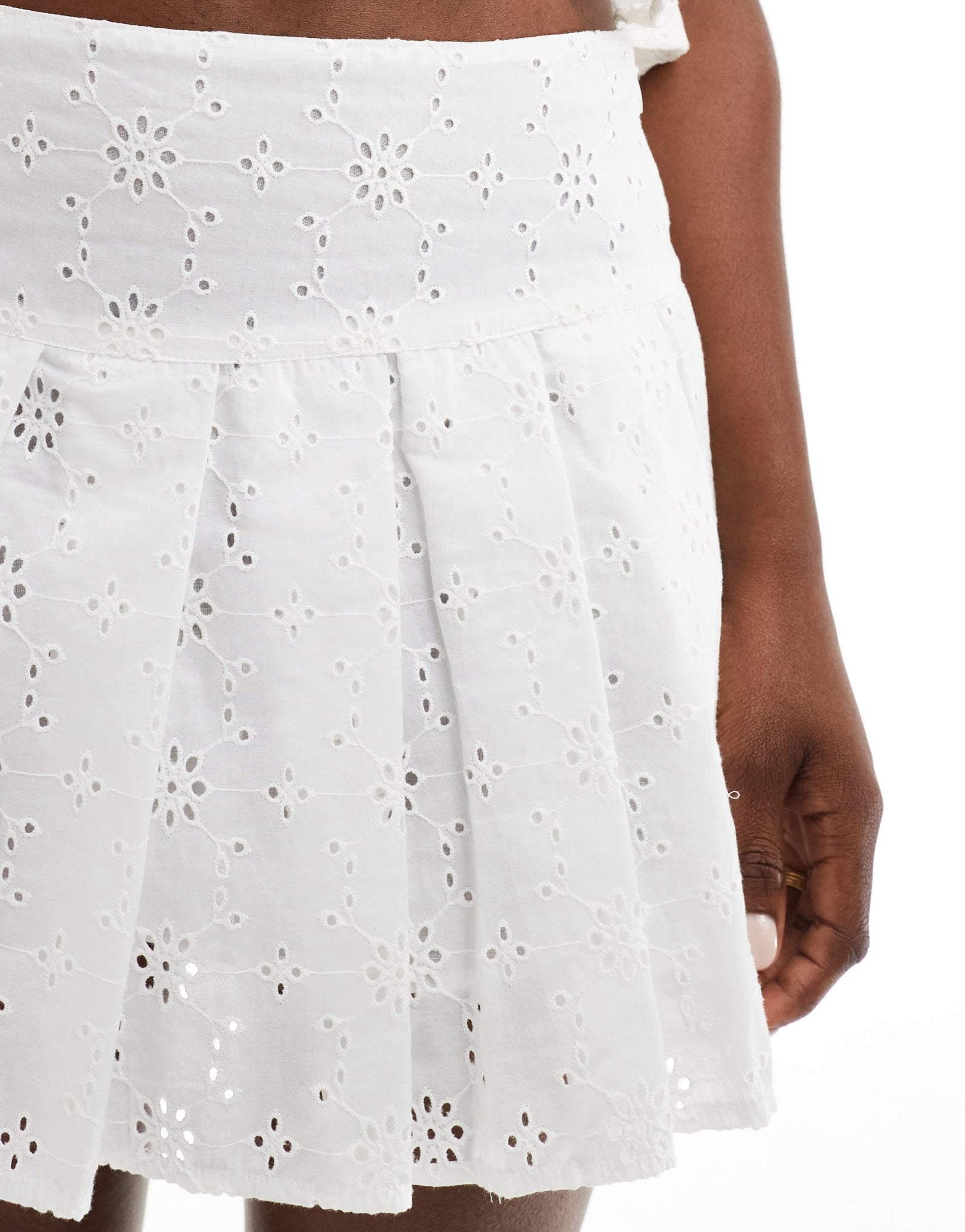 ASOS DESIGN pleated mini skirt in white broderie - WHITE - ASOS Sample Sale EU Store