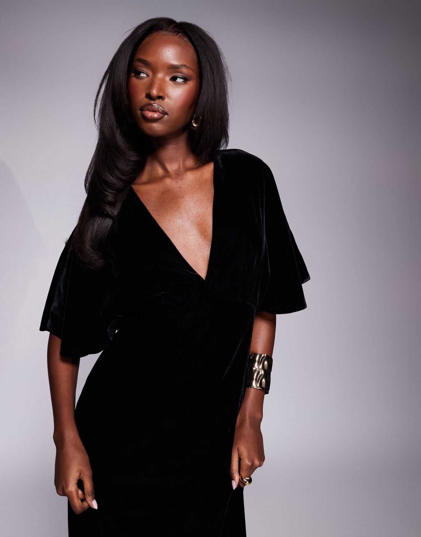 ASOS DESIGN plunge front velvet flutter sleeve midaxi dress in black - ASOS Sample Sale EU Store