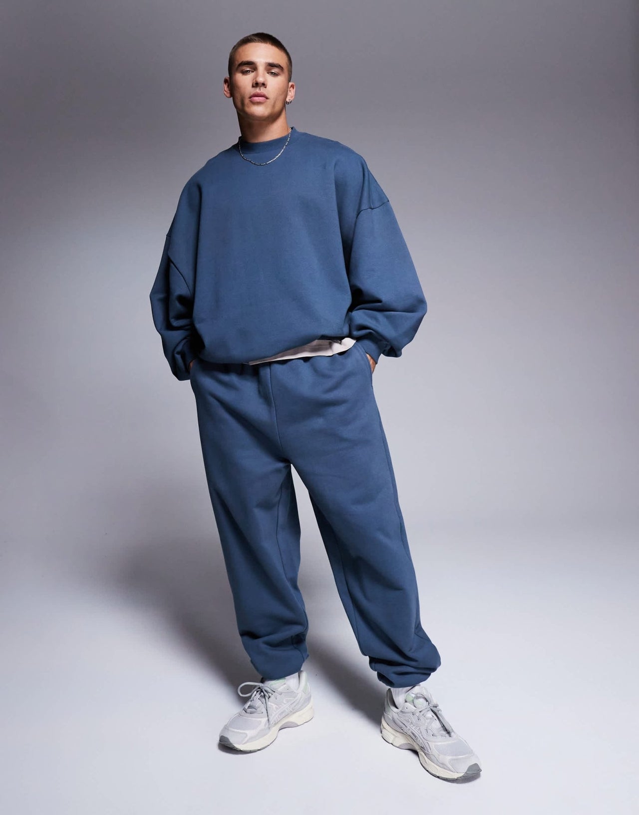 ASOS DESIGN premium heavyweight extreme oversized sweatshirt 400gsm in washed blue - CHARCOAL - ASOS Sample Sale EU Store