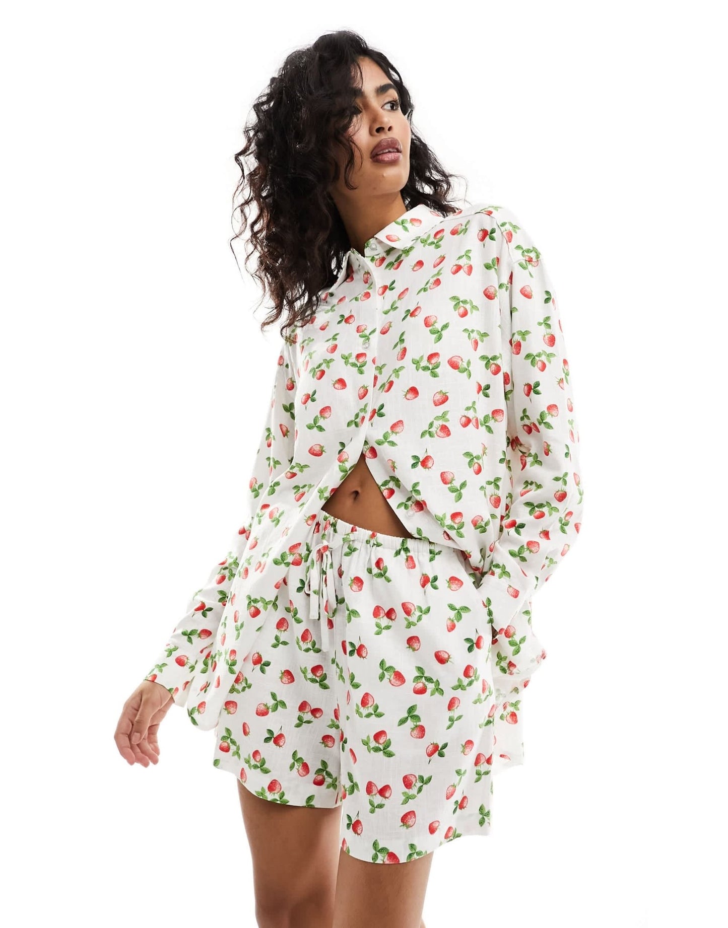 ASOS DESIGN pull on short with linen in strawberry - ASOS Sample Sale EU Store