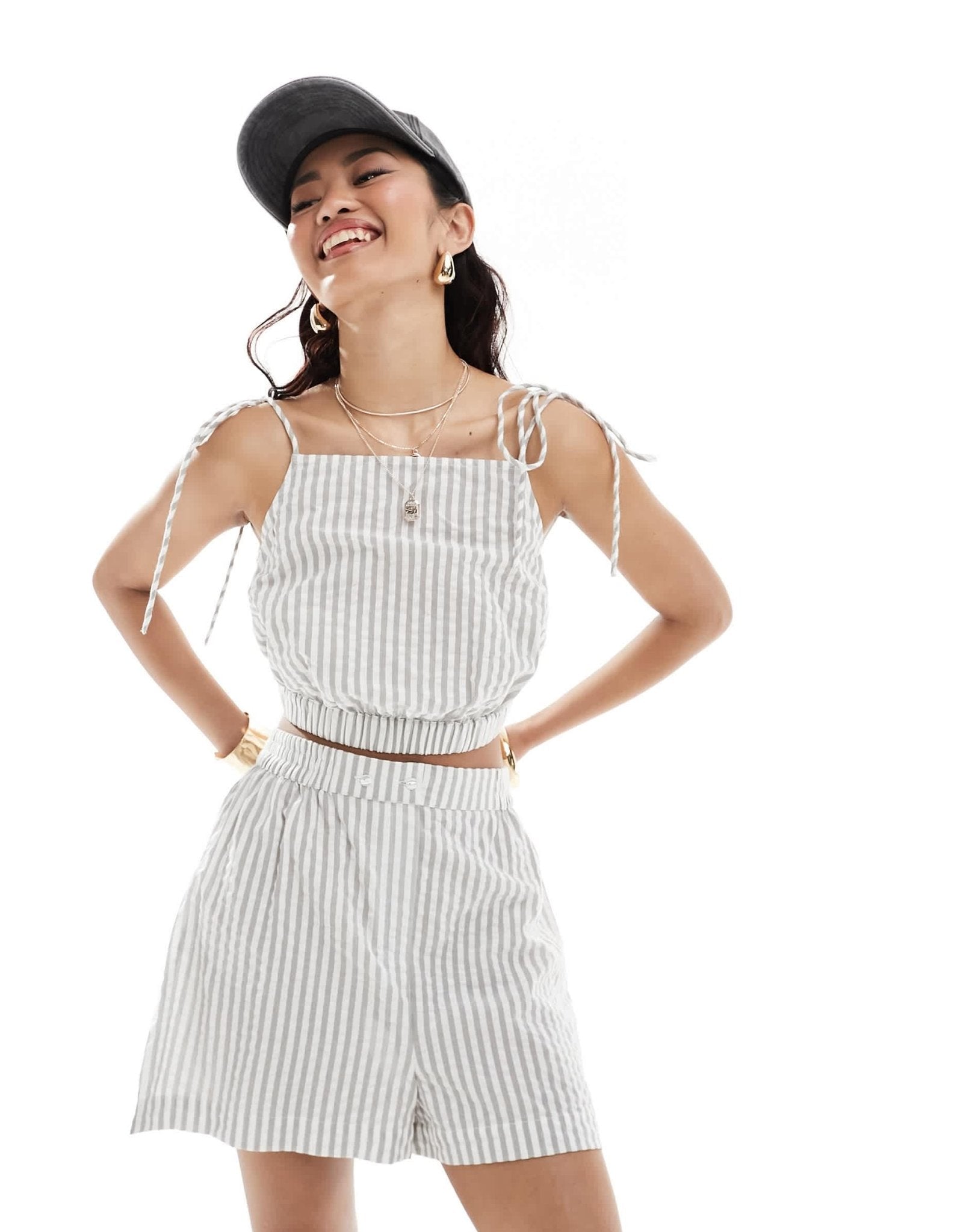 ASOS DESIGN pull on short with tab waistband in grey stripe co - ord - ASOS Sample Sale EU Store