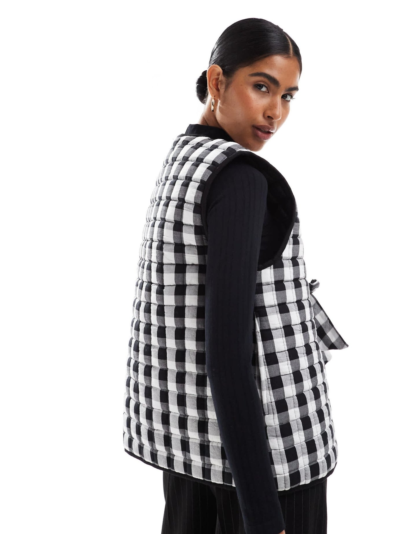 ASOS DESIGN quilted gilet with bows in mono gingham - ASOS Sample Sale EU Store