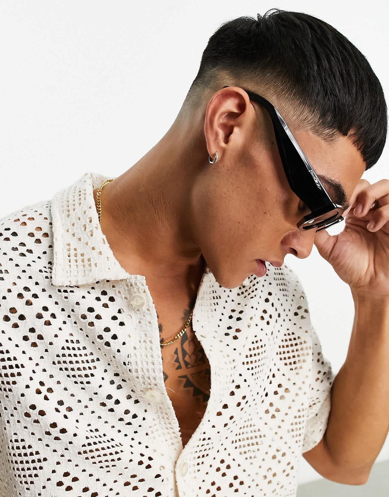 ASOS DESIGN rectangle angled sunglasses with smoke lens and black frame - ASOS Sample Sale EU Store