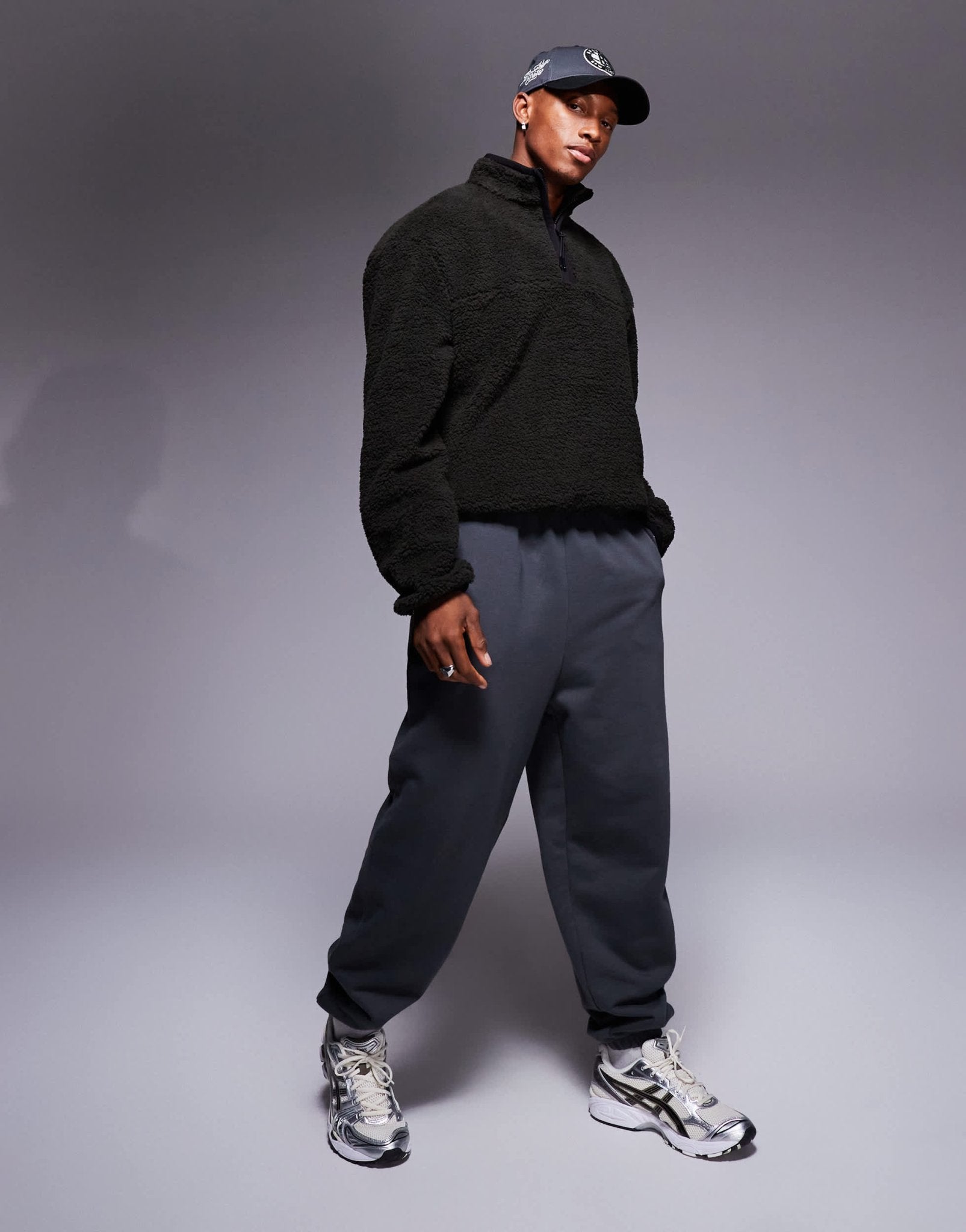 ASOS DESIGN relaxed boxy borg quarter zip sweatshirt in dark green - ASOS Sample Sale EU Store