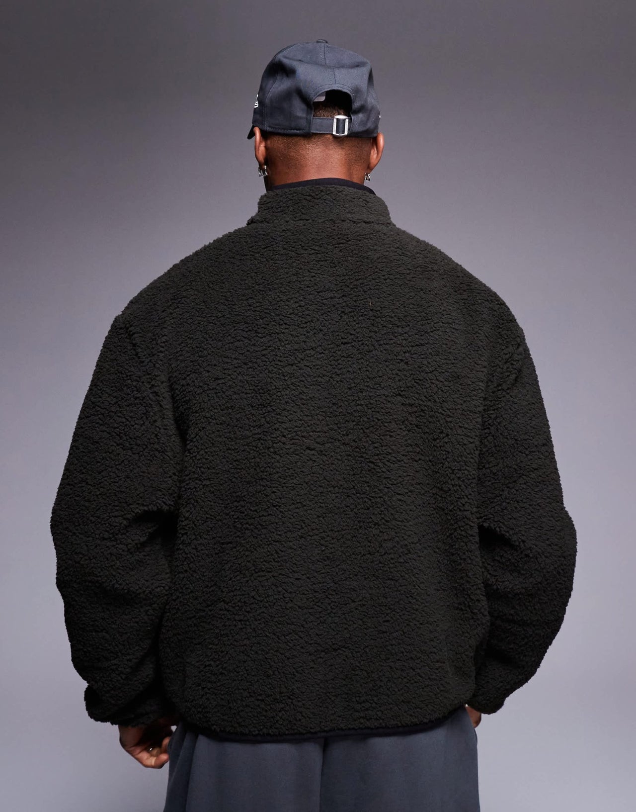ASOS DESIGN relaxed boxy borg quarter zip sweatshirt in dark green - ASOS Sample Sale EU Store