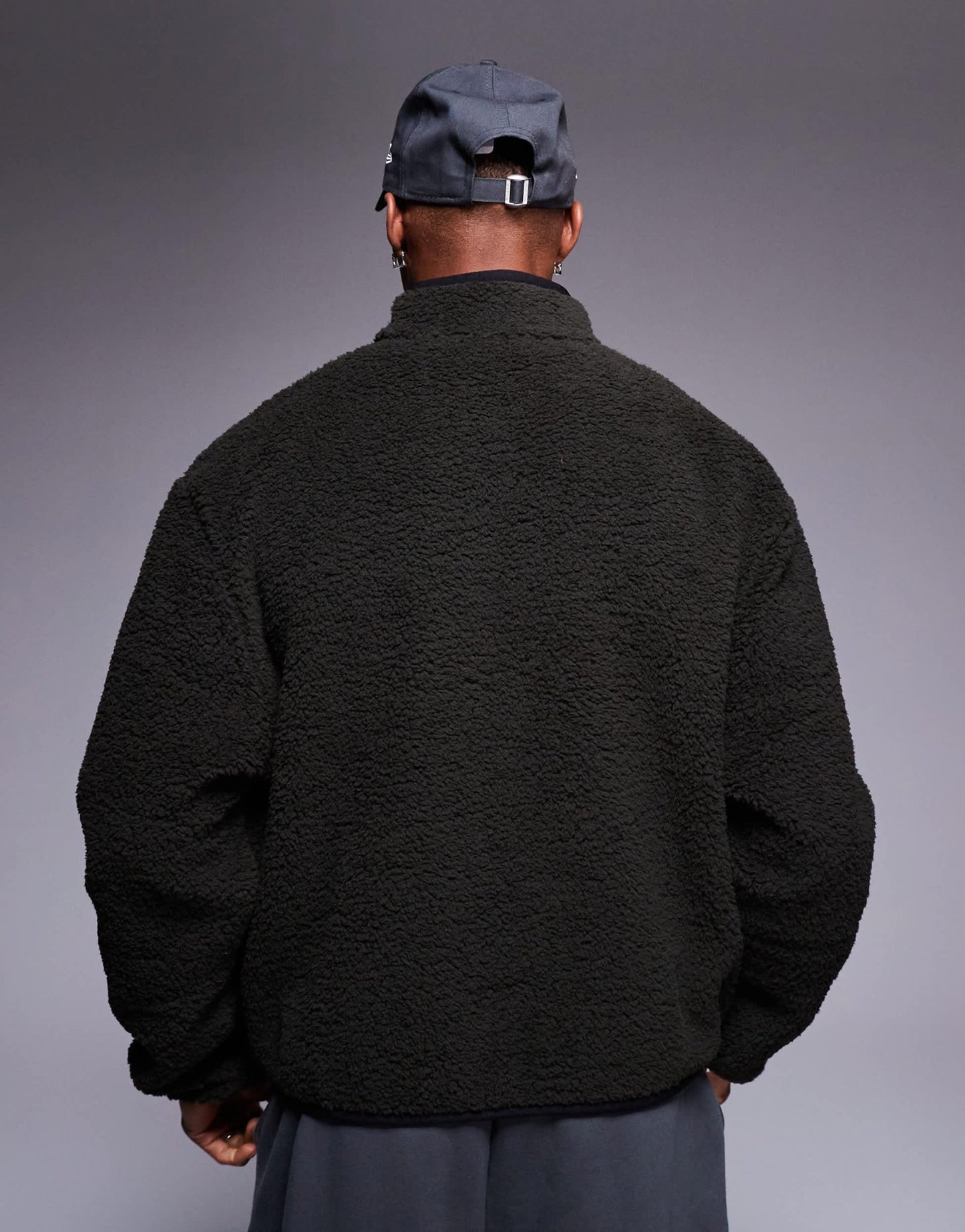 ASOS DESIGN relaxed boxy borg quarter zip sweatshirt in dark green - ASOS Sample Sale EU Store