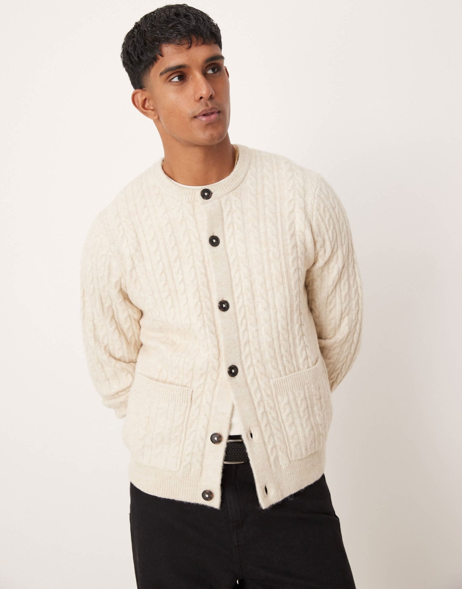 ASOS DESIGN relaxed fit cable knitted cardigan with crew neck in stone - ASOS Sample Sale EU Store