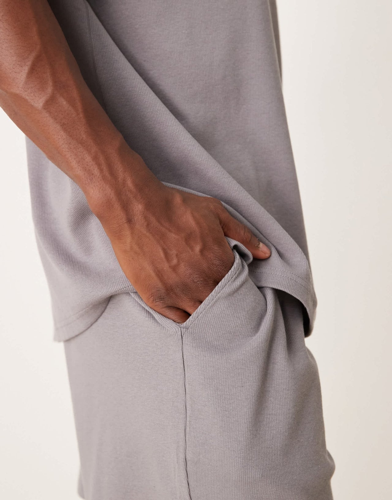 ASOS DESIGN relaxed pyjamas set in light grey - ASOS Sample Sale EU Store