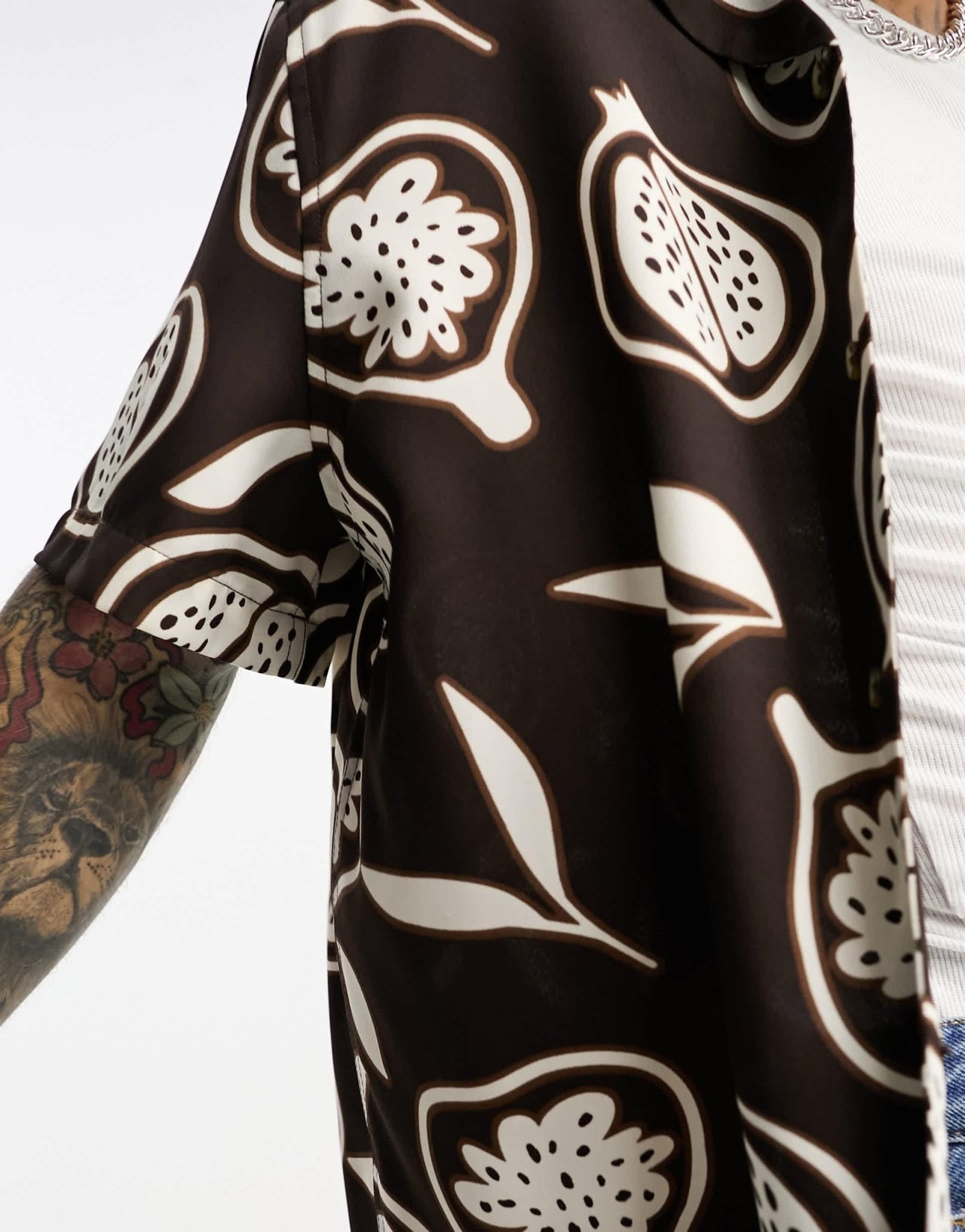 ASOS DESIGN relaxed revere shirt in brown with fruit print - ASOS Sample Sale EU Store