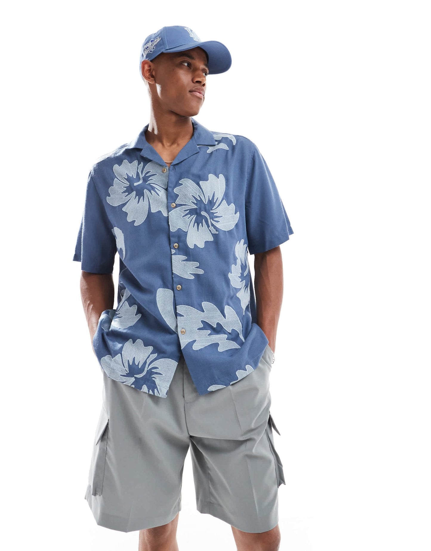 ASOS DESIGN relaxed revere shirt with hawaiian floral embroidery - ASOS Sample Sale EU Store