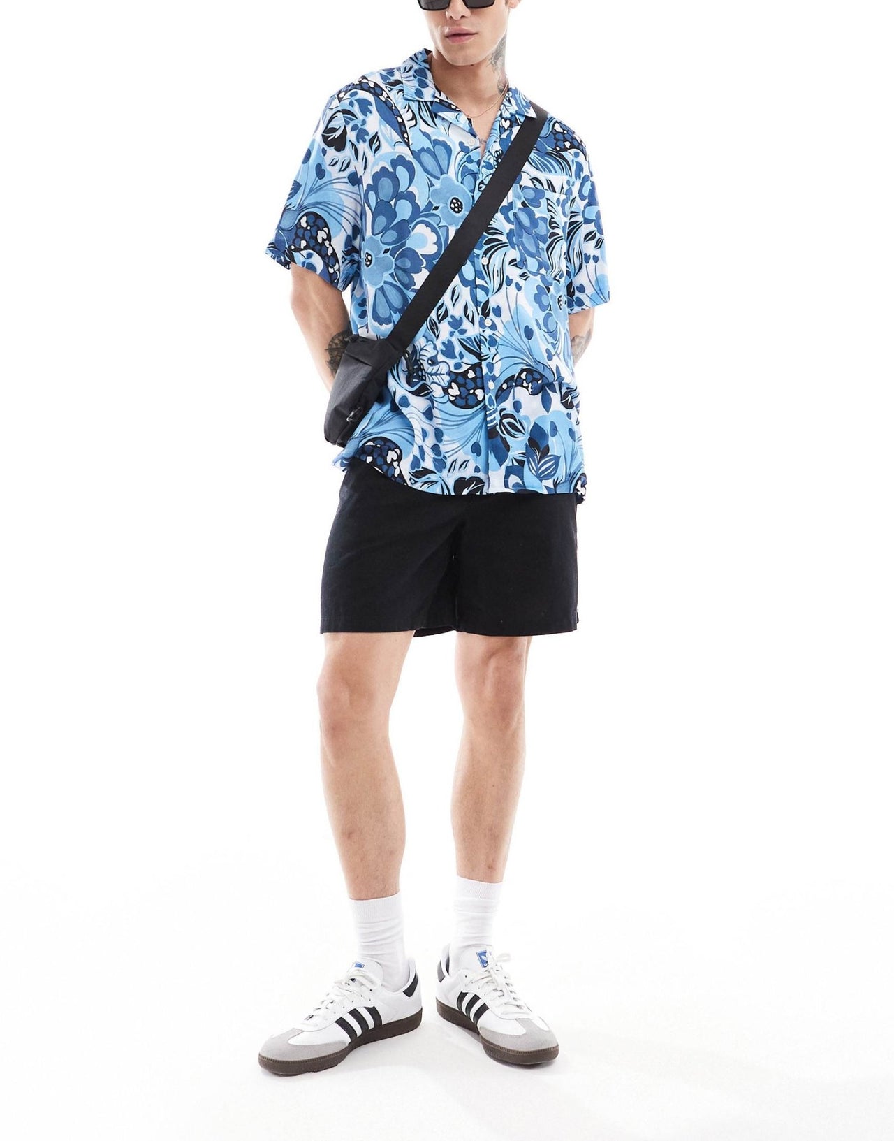 ASOS DESIGN relaxed revere shirt with painted floral print in blue - ASOS Sample Sale EU Store