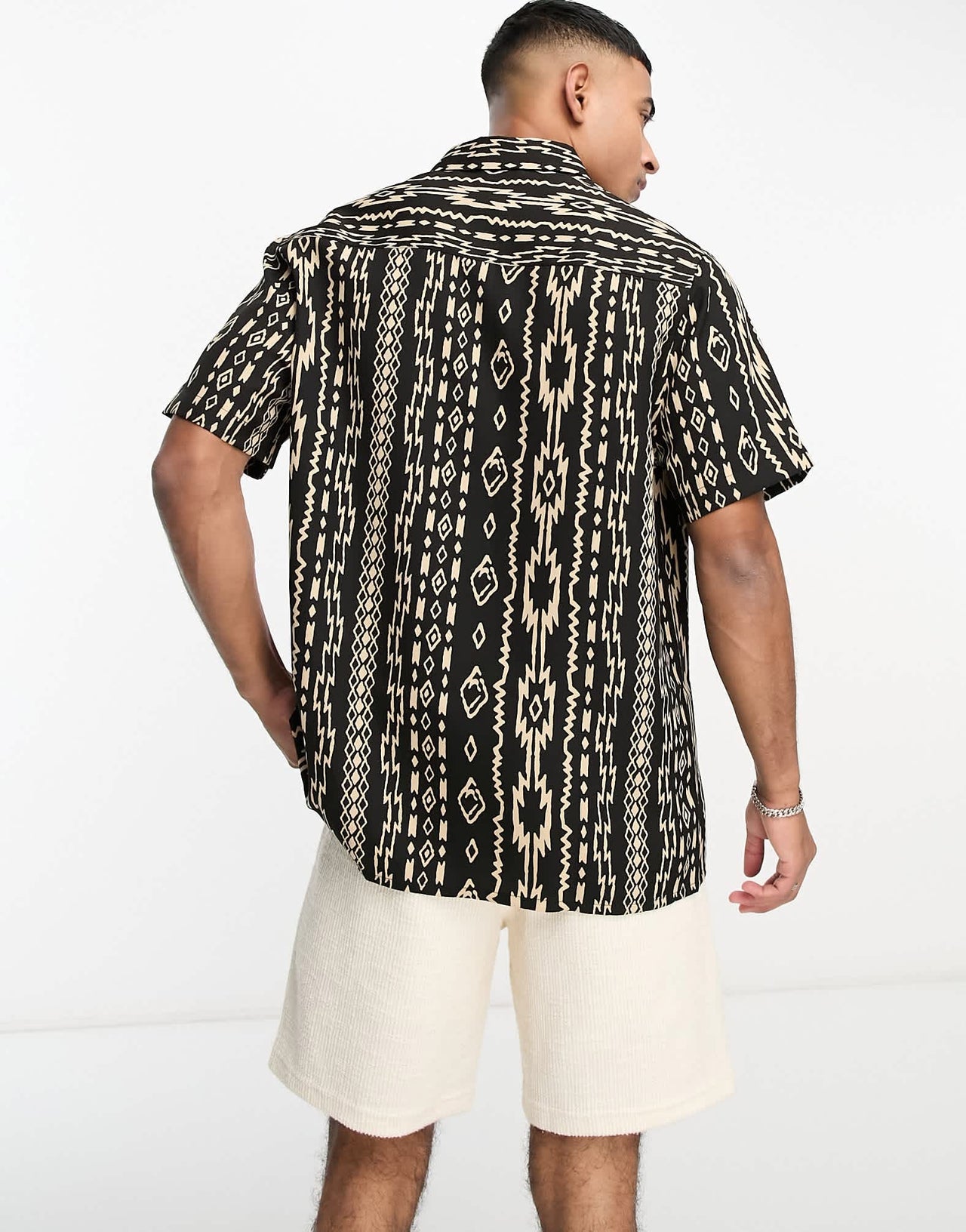 ASOS DESIGN relaxed shirt in black aztec print - ASOS Sample Sale EU Store