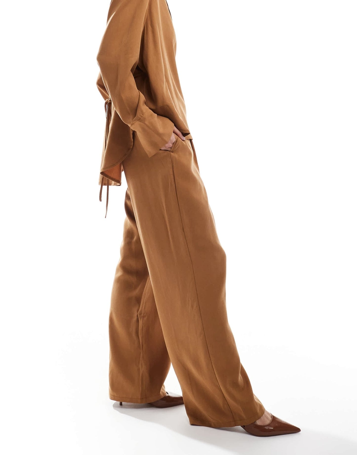 ASOS DESIGN relaxed straight leg trousers co - ord in camel - ASOS Sample Sale EU Store