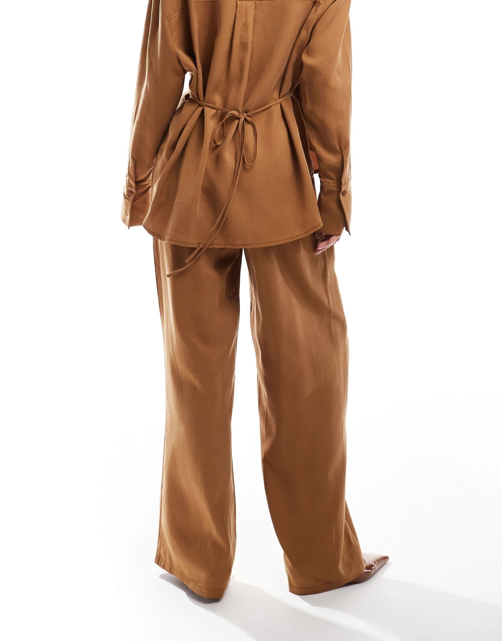 ASOS DESIGN relaxed straight leg trousers co - ord in camel - ASOS Sample Sale EU Store