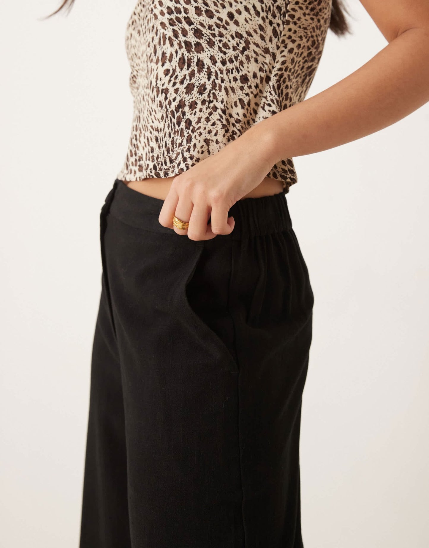 ASOS DESIGN relaxed straight leg trousers with linen in black - ASOS Sample Sale EU Store