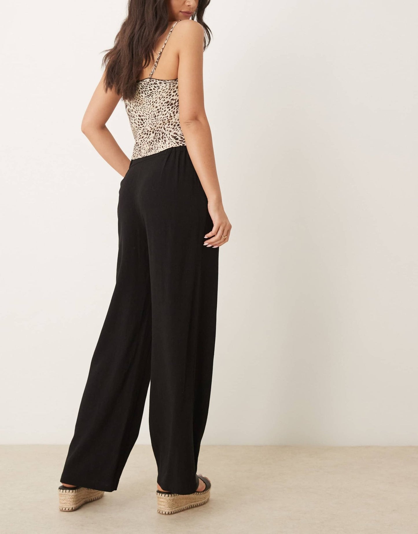 ASOS DESIGN relaxed straight leg trousers with linen in black - ASOS Sample Sale EU Store