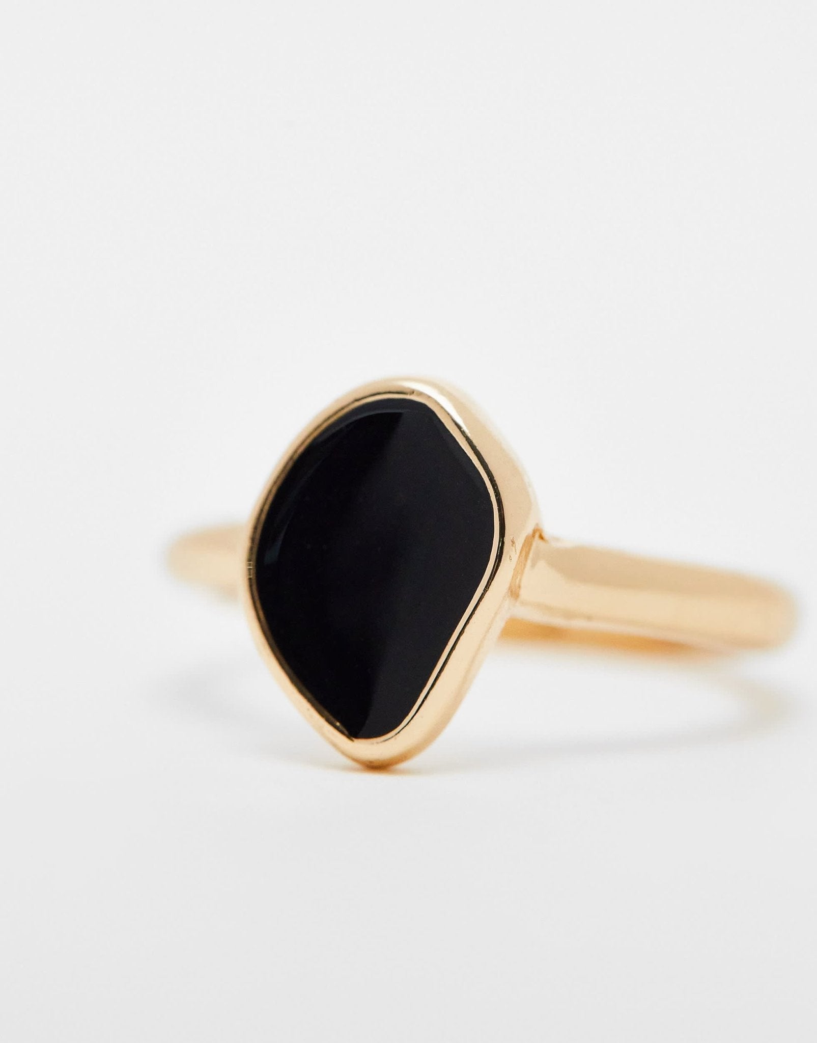 ASOS DESIGN ring with black enamel detail in gold tone - ASOS Sample Sale EU Store