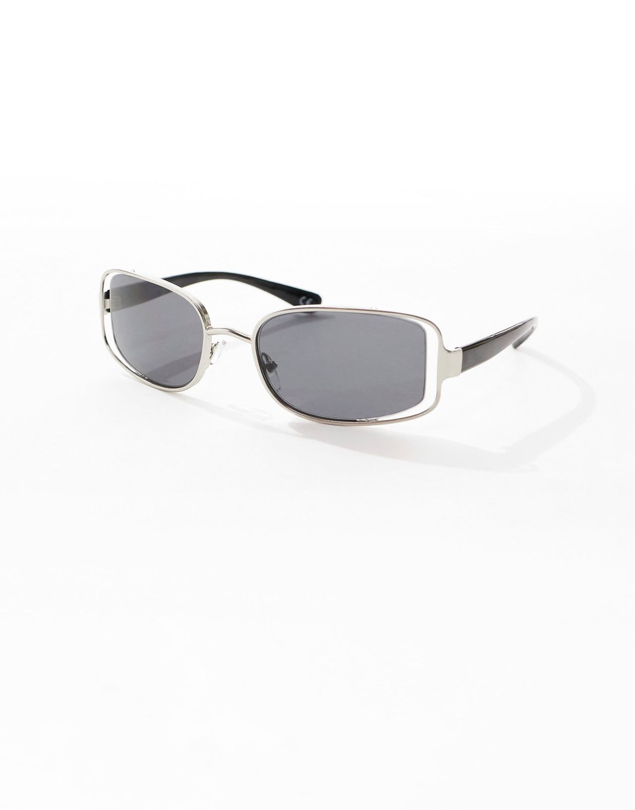 ASOS DESIGN round sunglasses with cut out details with silver frame - ASOS Sample Sale EU Store