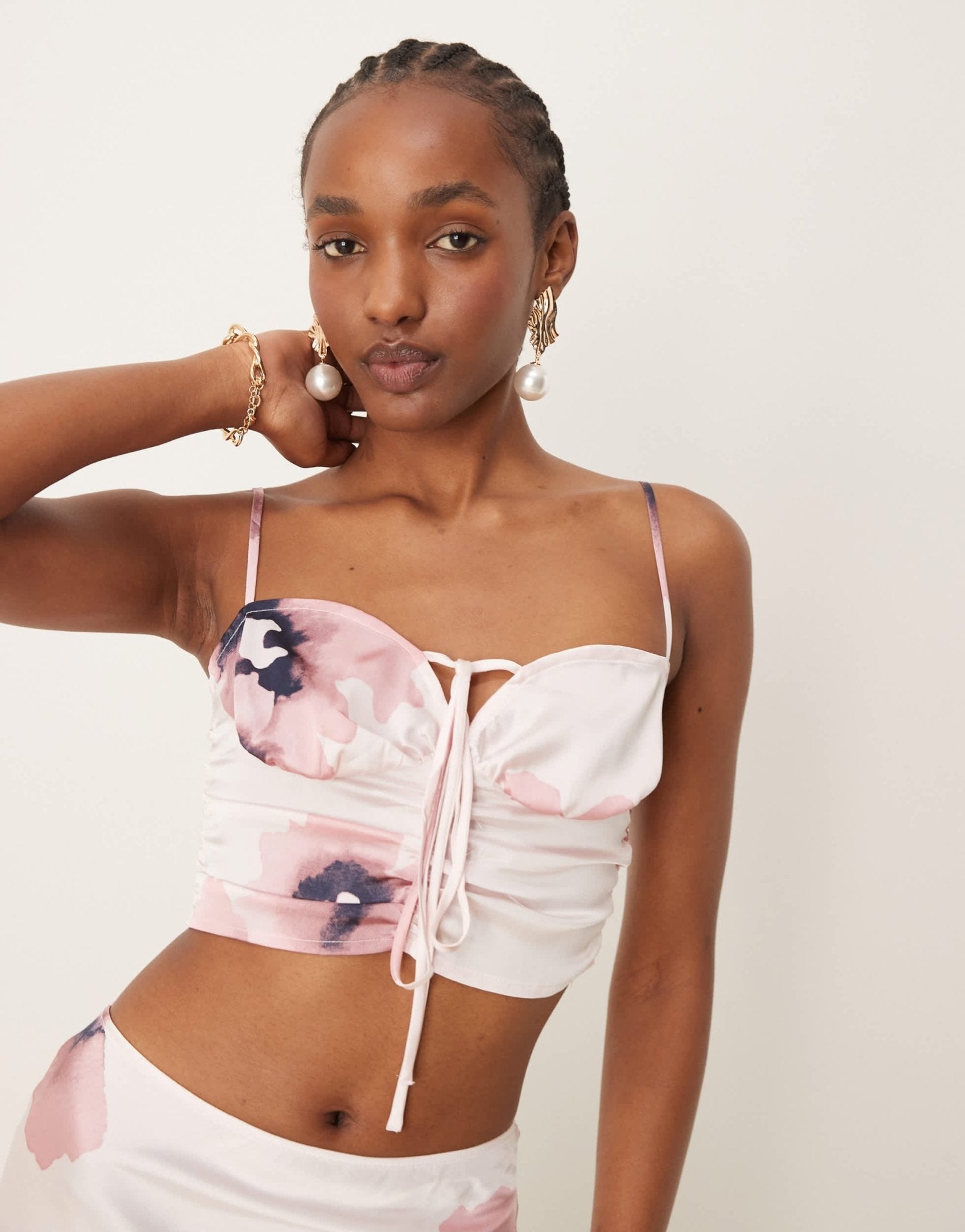 'ASOS DESIGN ruched front satin cami co - ord in watercolour floral - ASOS Sample Sale EU Store