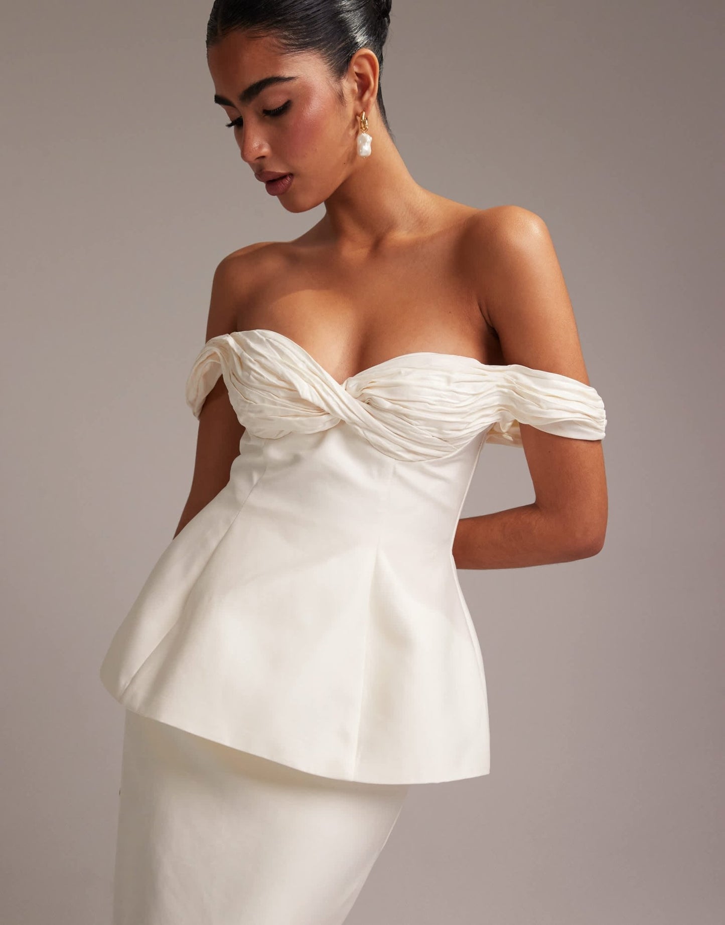 ASOS DESIGN ruched off shoulder structured midaxi wedding dress in ivory - ASOS Sample Sale EU Store