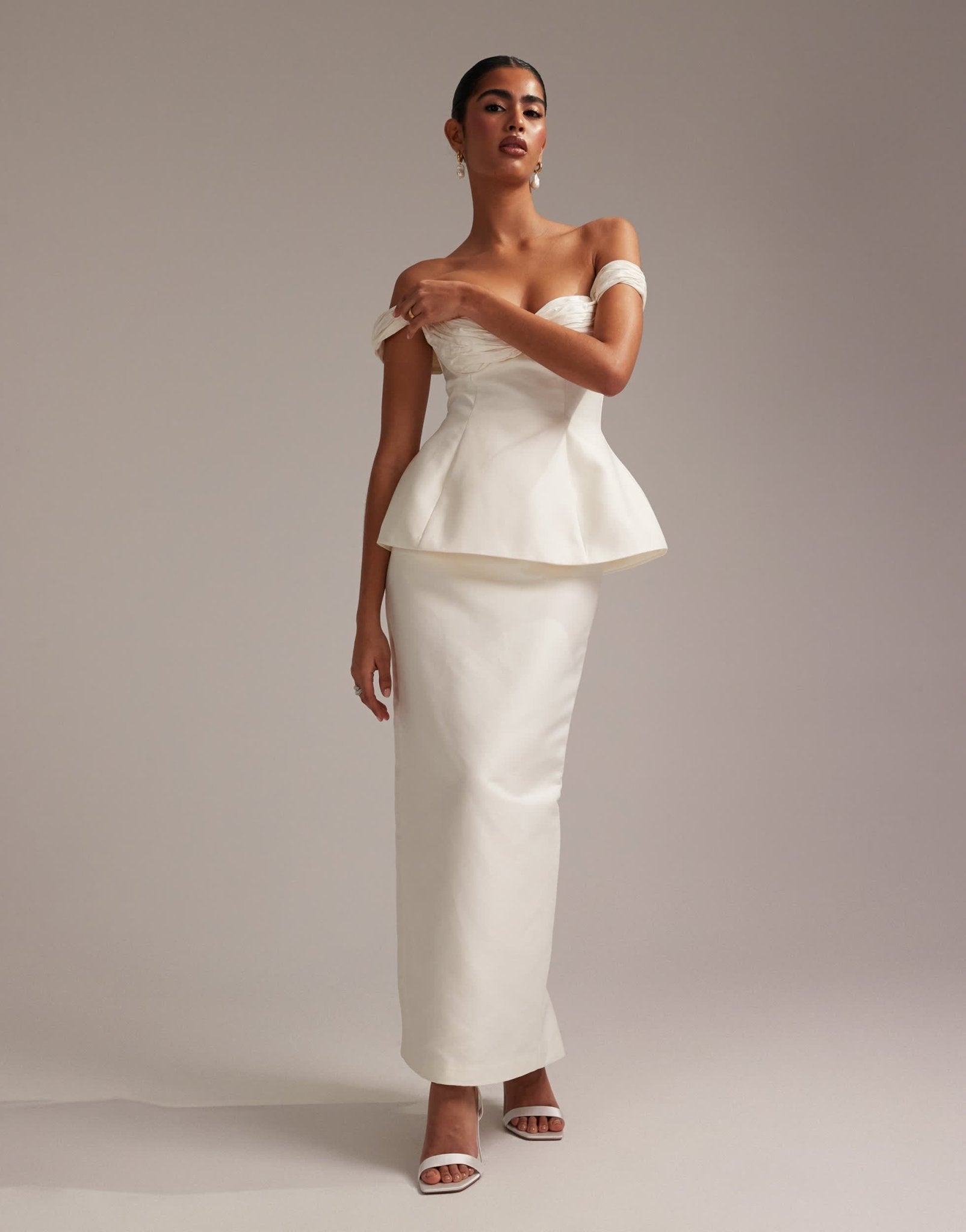 ASOS DESIGN ruched off shoulder structured midaxi wedding dress in ivory - ASOS Sample Sale EU Store