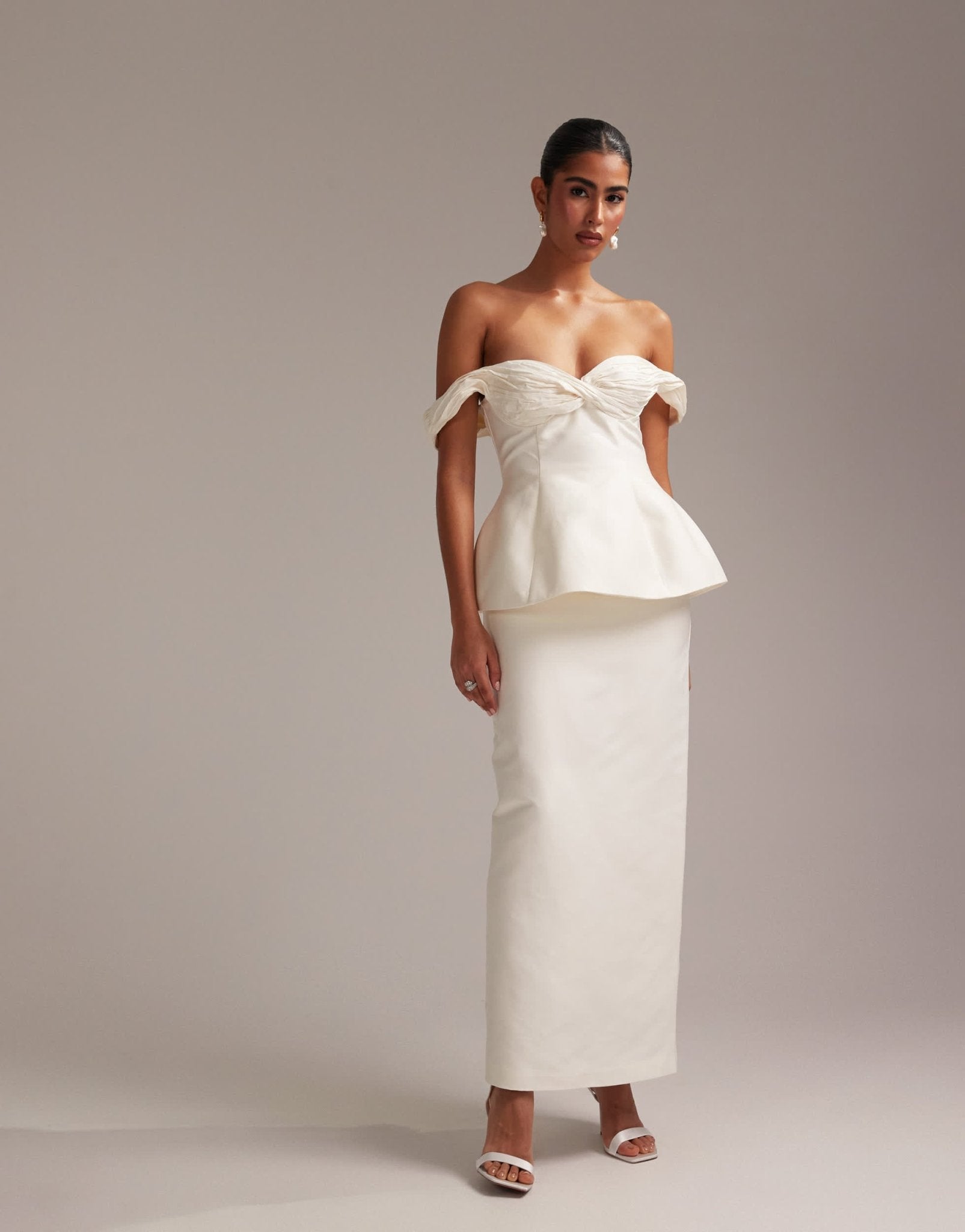 ASOS DESIGN ruched off shoulder structured midaxi wedding dress in ivory - ASOS Sample Sale EU Store