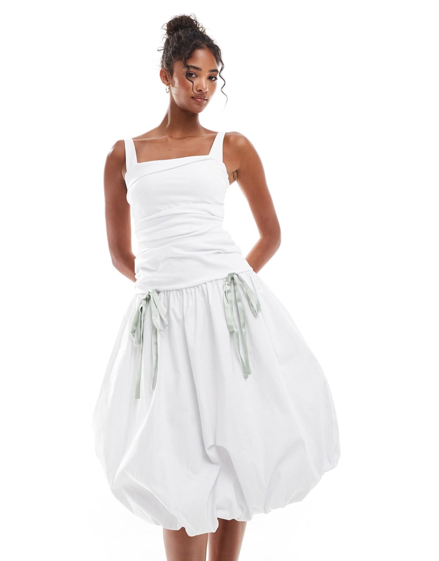 ASOS DESIGN ruched puff hem midi dress with green satin bow details in white - ASOS Sample Sale EU Store