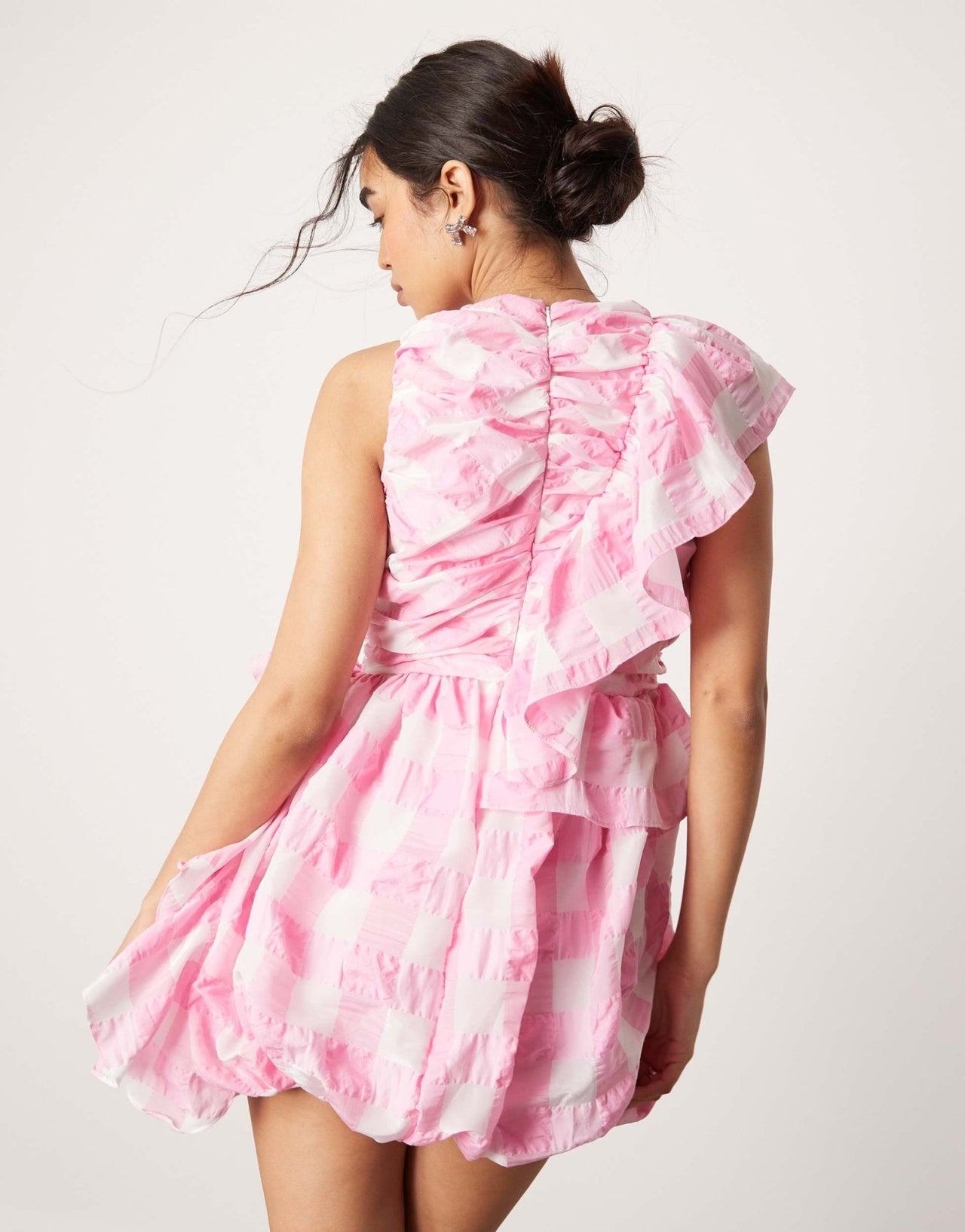 ASOS DESIGN ruffle mini dress with puffball skirt in oversized pink check - ASOS Sample Sale EU Store