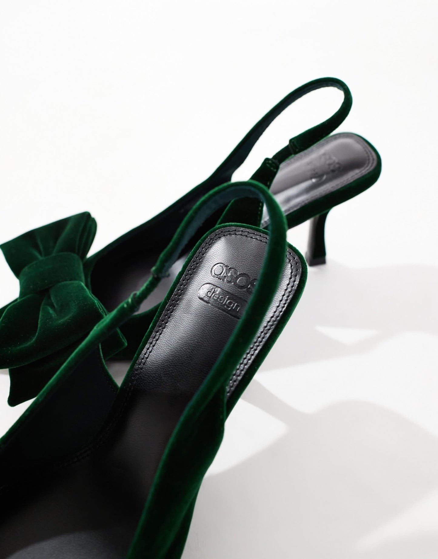 ASOS DESIGN Sapphire bow detail mid heeled shoes in green - ASOS Sample Sale EU Store