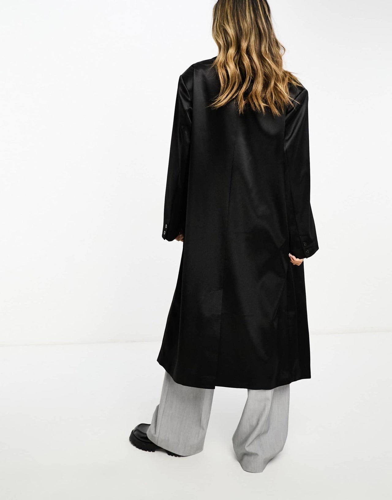 ASOS DESIGN satin dad coat in black - ASOS Sample Sale EU Store