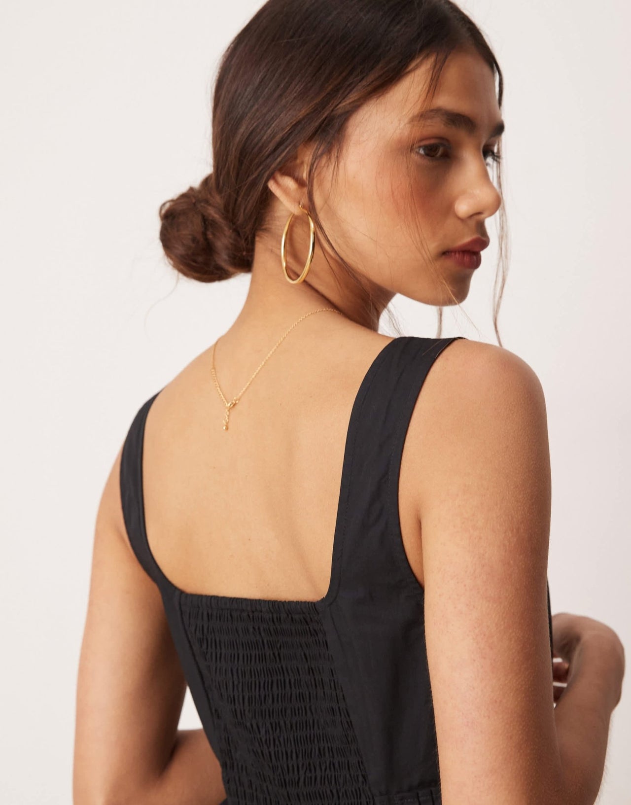 ASOS DESIGN scoop neck pleat waist midaxi dress in black - ASOS Sample Sale EU Store