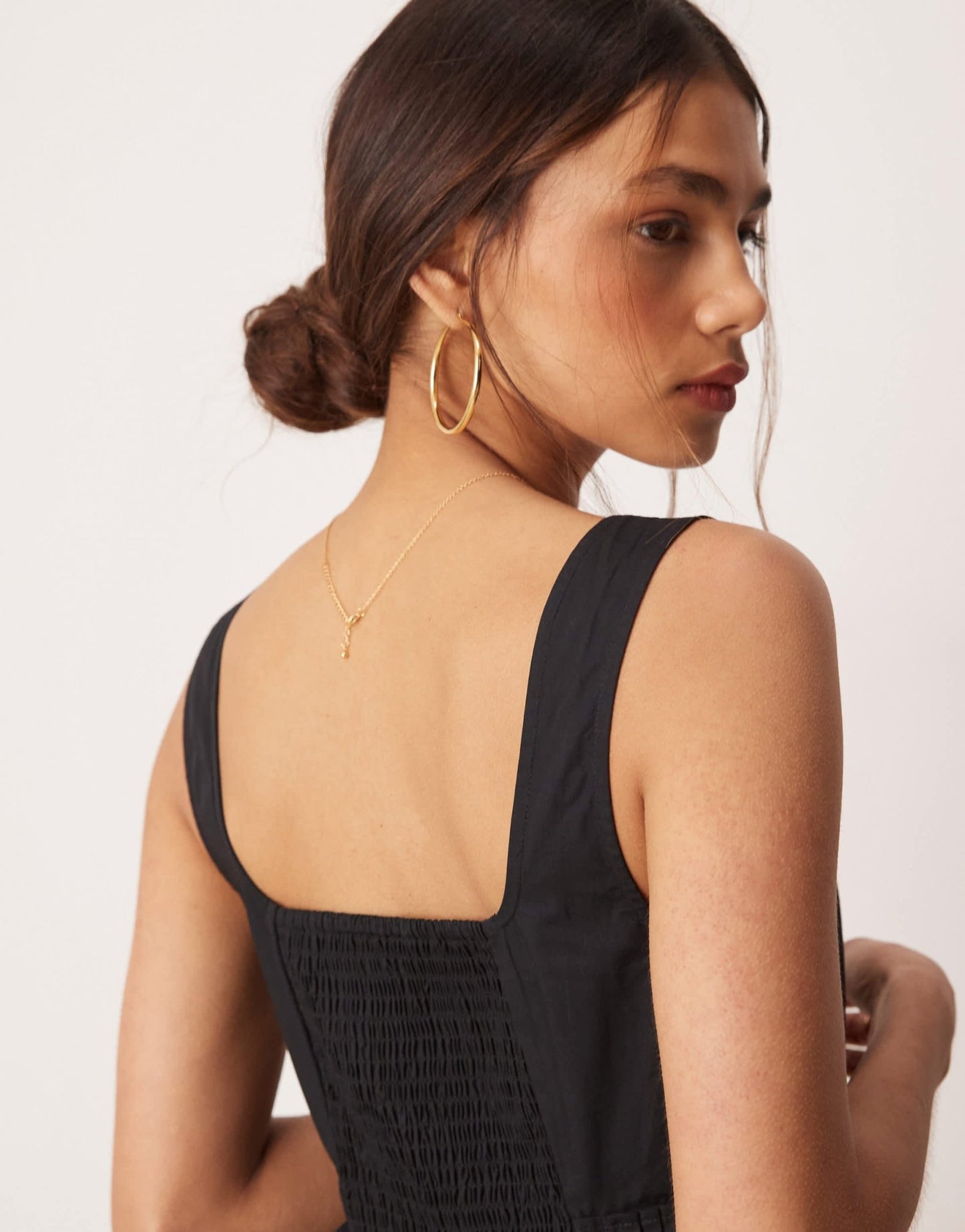 ASOS DESIGN scoop neck pleat waist midaxi dress in black - ASOS Sample Sale EU Store