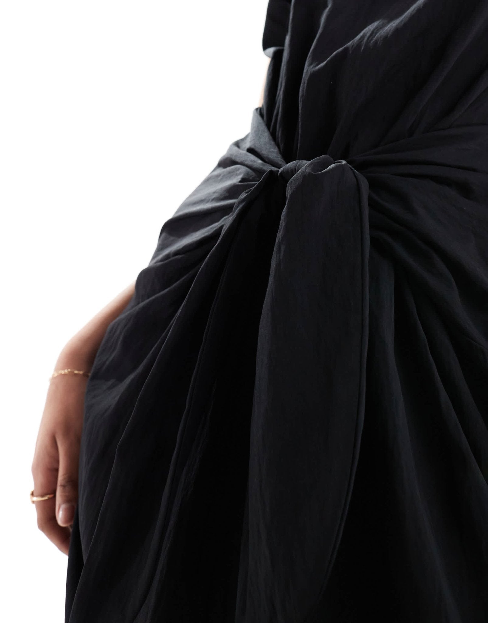 ASOS DESIGN scoop neck tie front midi dress in black - ASOS Sample Sale EU Store